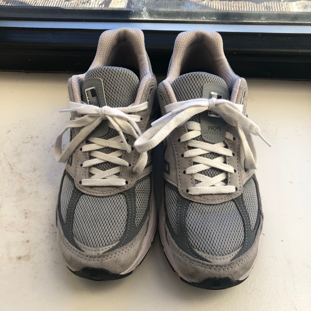 New Balance 990v5